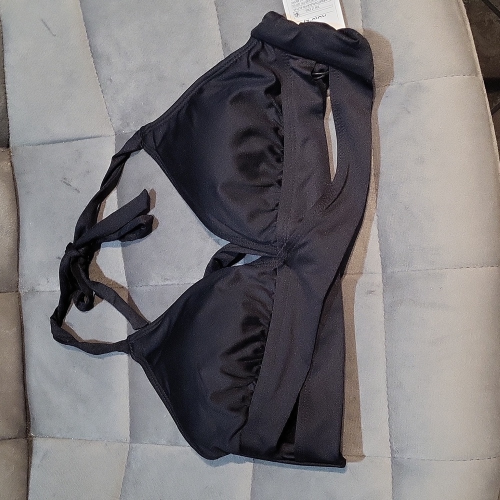 SHADE AND SHORE WOMENS BLACK BIKINI TOP. XS/ NWT